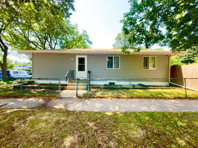 243 Winifred Street E, Saint Paul, MN 55107