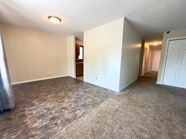 243 Winifred Street E, Saint Paul, MN 55107