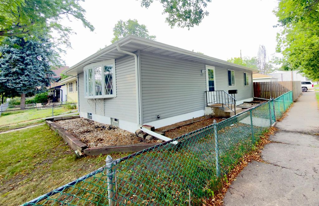 243 Winifred Street E, Saint Paul, MN 55107 — photo 2