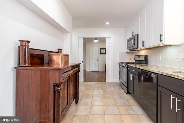 3645 APPLEBUTTER RD, Fountainville, PA 18923