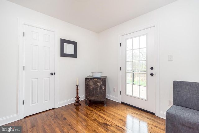3645 APPLEBUTTER RD, Fountainville, PA 18923
