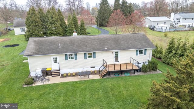 3645 APPLEBUTTER RD, Fountainville, PA 18923