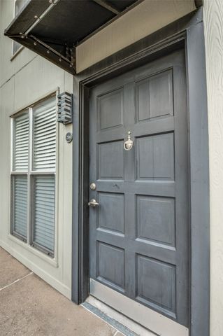 4211 Holland Avenue 206, Dallas, TX 75219