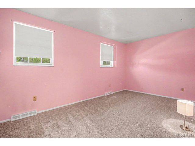 3046 S Alton Ct, Denver, CO 80231