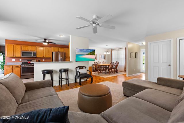 1206 Canal Avenue, Manahawkin, NJ 08050