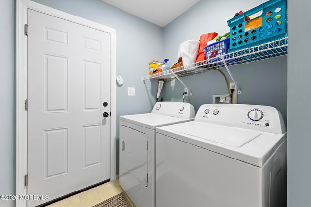 1206 Canal Avenue, Manahawkin, NJ 08050