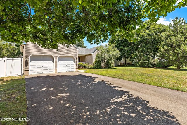 1206 Canal Avenue, Manahawkin, NJ 08050