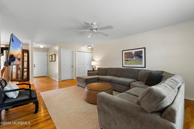 1206 Canal Avenue, Manahawkin, NJ 08050