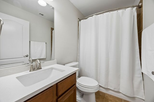 6816 Carrington Lane, Fort Worth, TX 76137