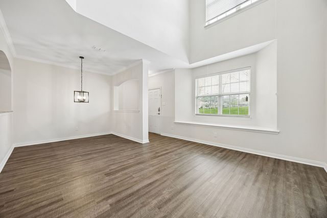 6816 Carrington Lane, Fort Worth, TX 76137