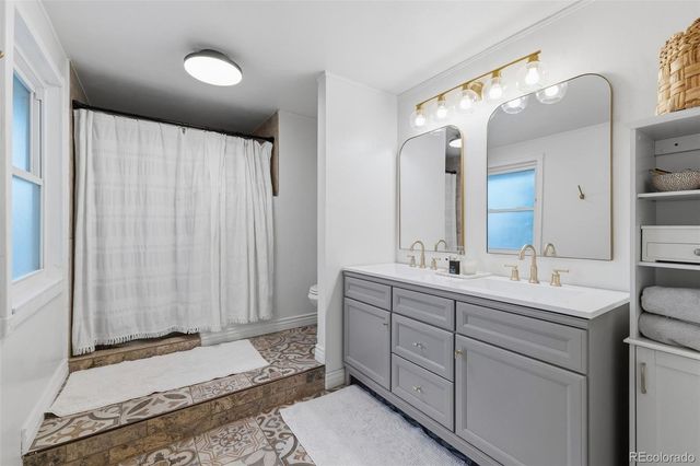4179 E Peakview Circle, Centennial, CO 80121