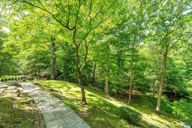 147 Highline Trail, Stamford, CT 06902