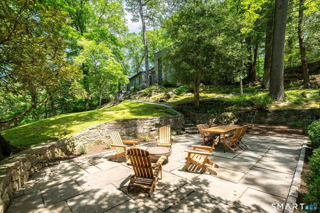 147 Highline Trail, Stamford, CT 06902