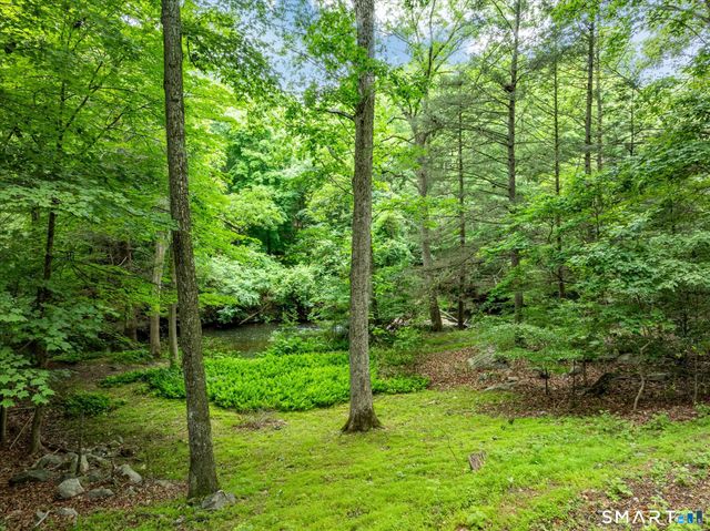 147 Highline Trail, Stamford, CT 06902