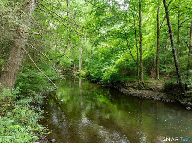 147 Highline Trail, Stamford, CT 06902