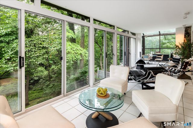 147 Highline Trail, Stamford, CT 06902