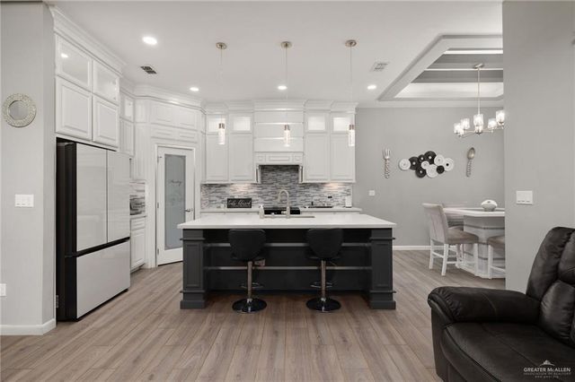406 Catalina Avenue, Donna, TX 78537