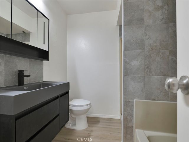 7300 Franklin Avenue 354, Los Angeles, CA 90046