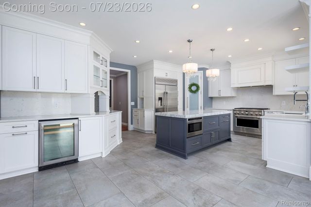 3276 Kern Road, Orion Charter Township, MI 48360