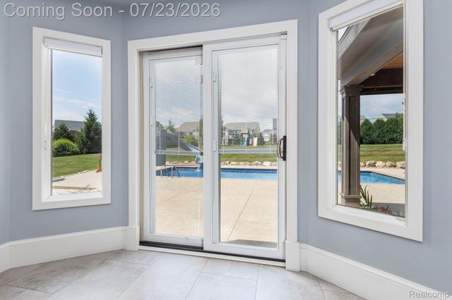 3276 Kern Road, Orion Charter Township, MI 48360