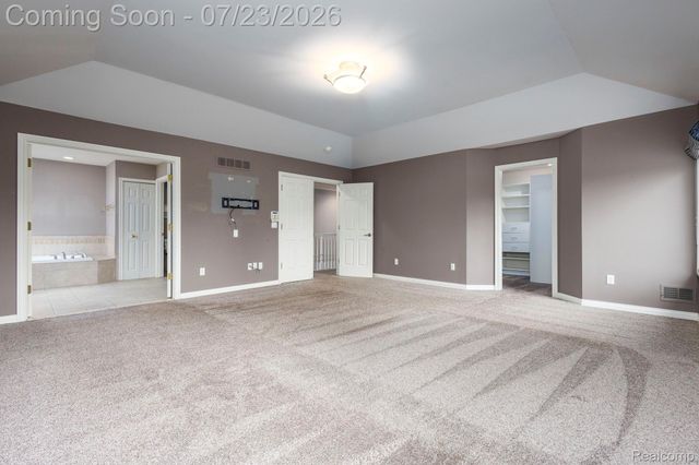 3276 Kern Road, Orion Charter Township, MI 48360