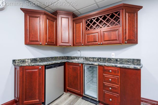 3276 Kern Road, Orion Charter Township, MI 48360