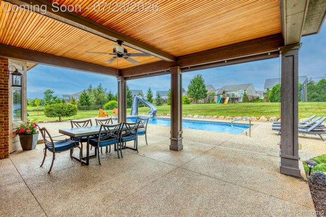 3276 Kern Road, Orion Charter Township, MI 48360
