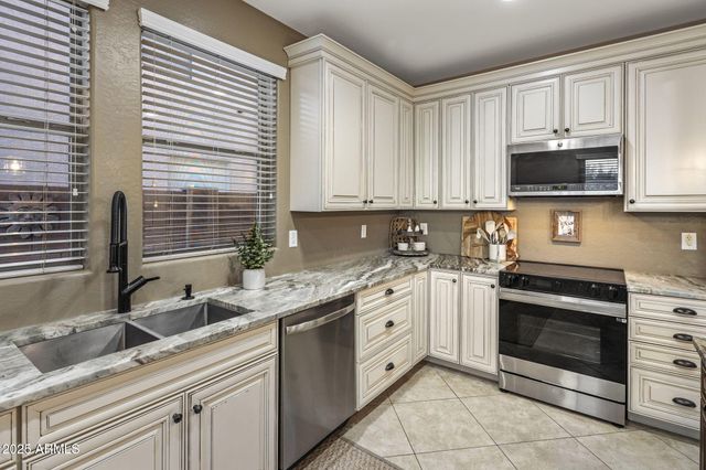 23239 N 121ST Drive, Sun City, AZ 85373