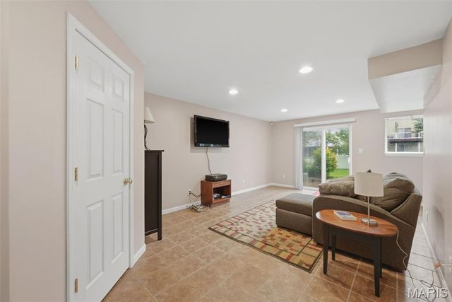 1014 Maywood Drive, Eureka, MO 63025