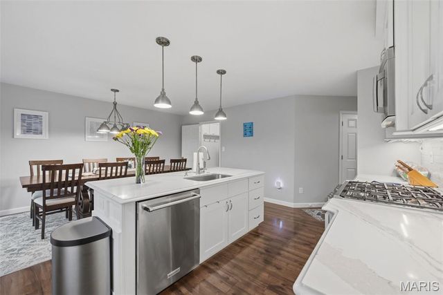 1014 Maywood Drive, Eureka, MO 63025