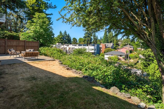 2313 47th Avenue SW, Seattle, WA 98116