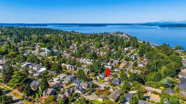 2313 47th Avenue SW, Seattle, WA 98116