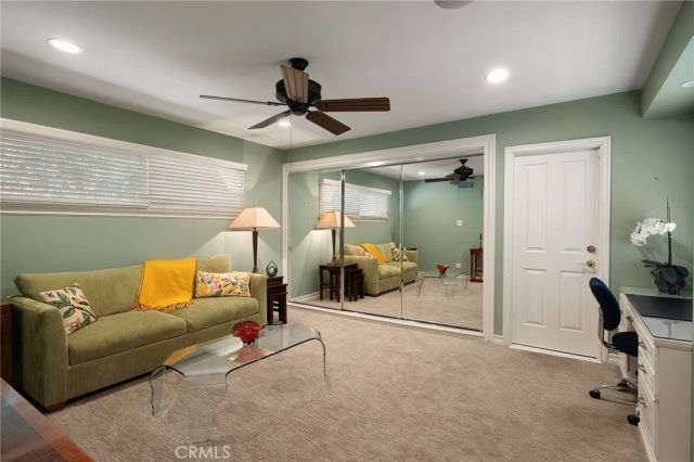 16538 Hartsook, Encino, CA 91436