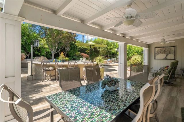 16538 Hartsook, Encino, CA 91436