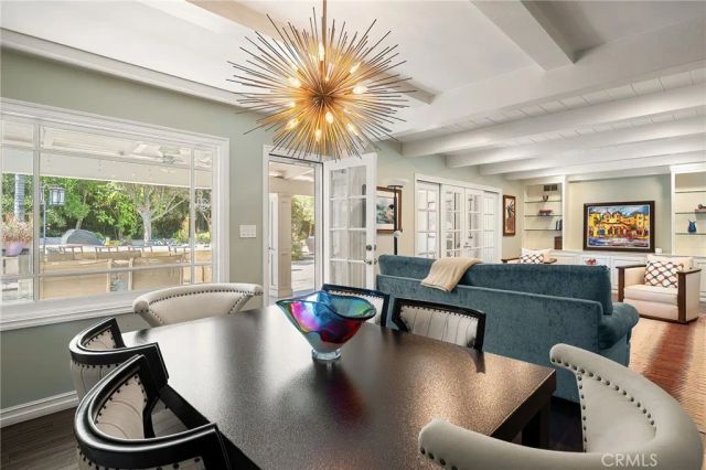 16538 Hartsook, Encino, CA 91436