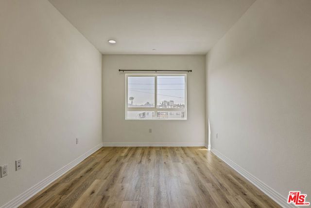 1061 S Oxford Avenue 403, Los Angeles, CA 90006