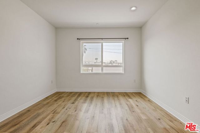 1061 S Oxford Avenue 403, Los Angeles, CA 90006