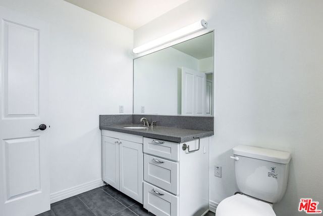 1061 S Oxford Avenue 403, Los Angeles, CA 90006