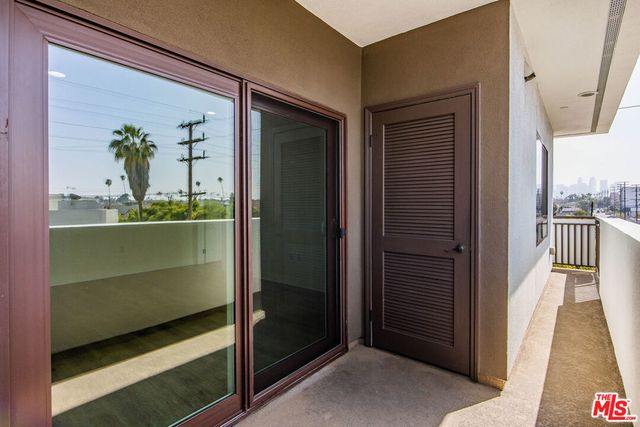 1061 S Oxford Avenue 403, Los Angeles, CA 90006