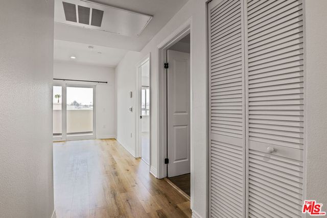 1061 S Oxford Avenue 403, Los Angeles, CA 90006