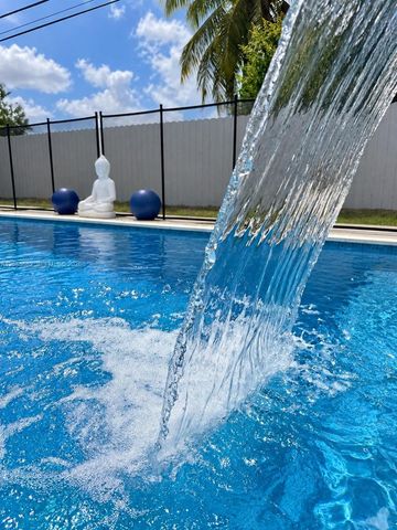 240 N 68th Avenue, Hollywood, FL 33024