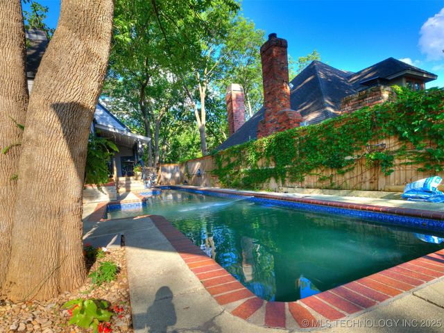 8918 S Lakewood Avenue, Tulsa, OK 74137