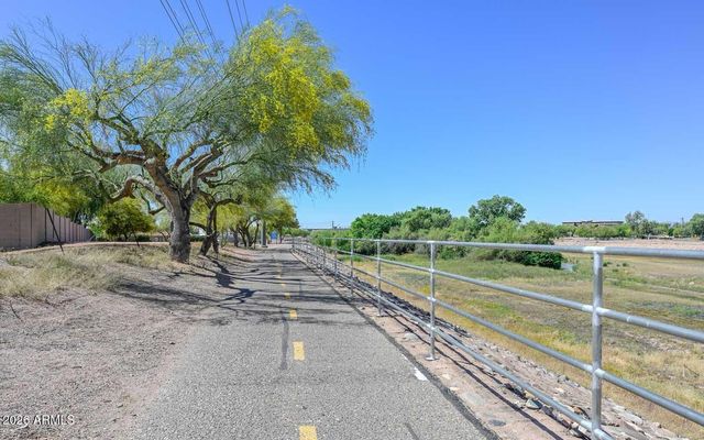 8127 W ZOE ELLA Way, Peoria, AZ 85382