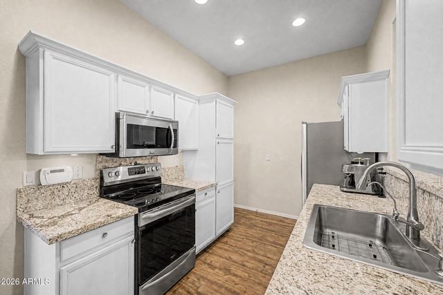 8127 W ZOE ELLA Way, Peoria, AZ 85382