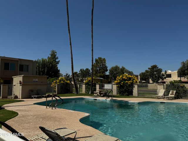 4256 N 82nd Street, Scottsdale, AZ 85251