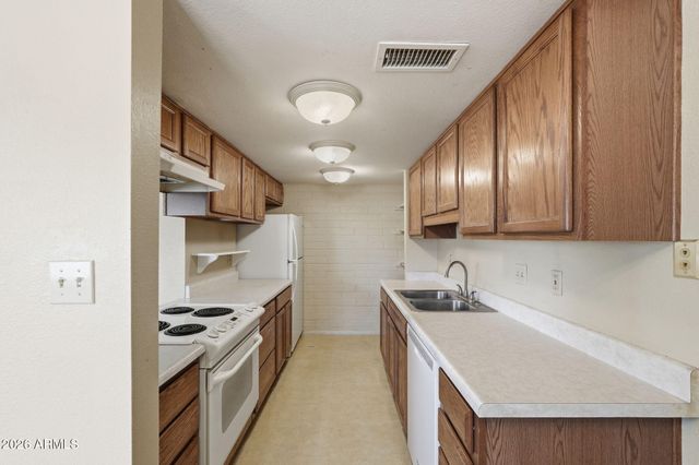 4256 N 82nd Street, Scottsdale, AZ 85251