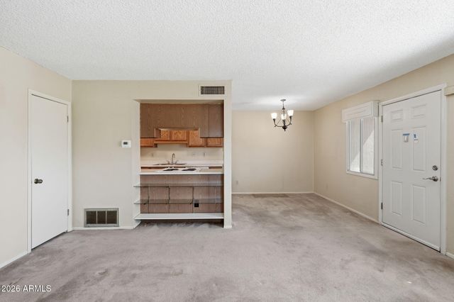 4256 N 82nd Street, Scottsdale, AZ 85251