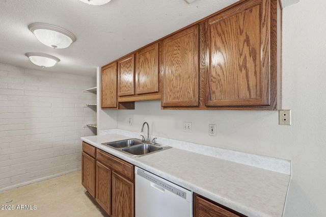 4256 N 82nd Street, Scottsdale, AZ 85251