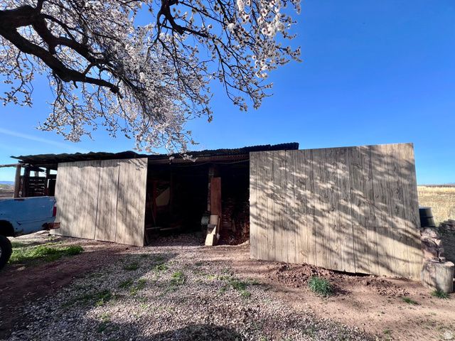 479 E 100 N, Meadow, UT 84644