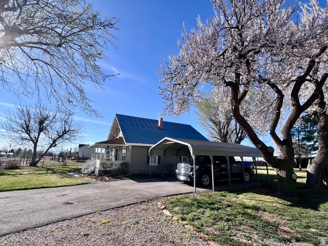 479 E 100 N, Meadow, UT 84644